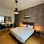 An Der Arena Apartment *