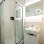 An Der Arena Apartment *